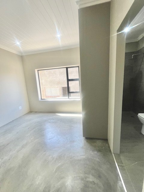 3 Bedroom Property for Sale in Outeniquasbosch Western Cape